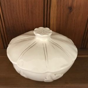 American Atelier at Home Waverley covered dish Waverly Floral Ironstone 5…